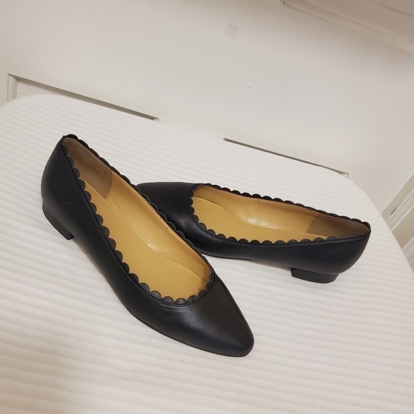 EC Talbots Edison Black Leather Flats, Scalloped Trim Classic Size 9M - Picture 11 of 12